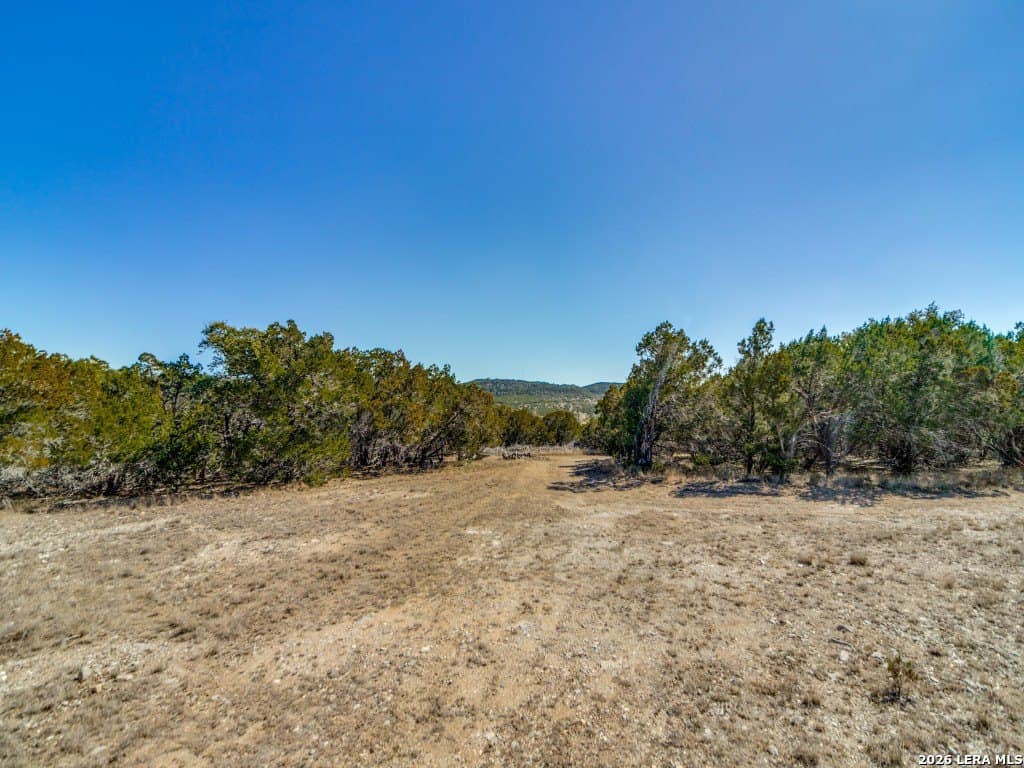 8.5 acres in Bandera County - photo 9