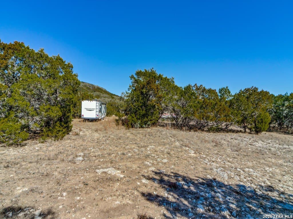 8.5 acres in Bandera County - photo 8