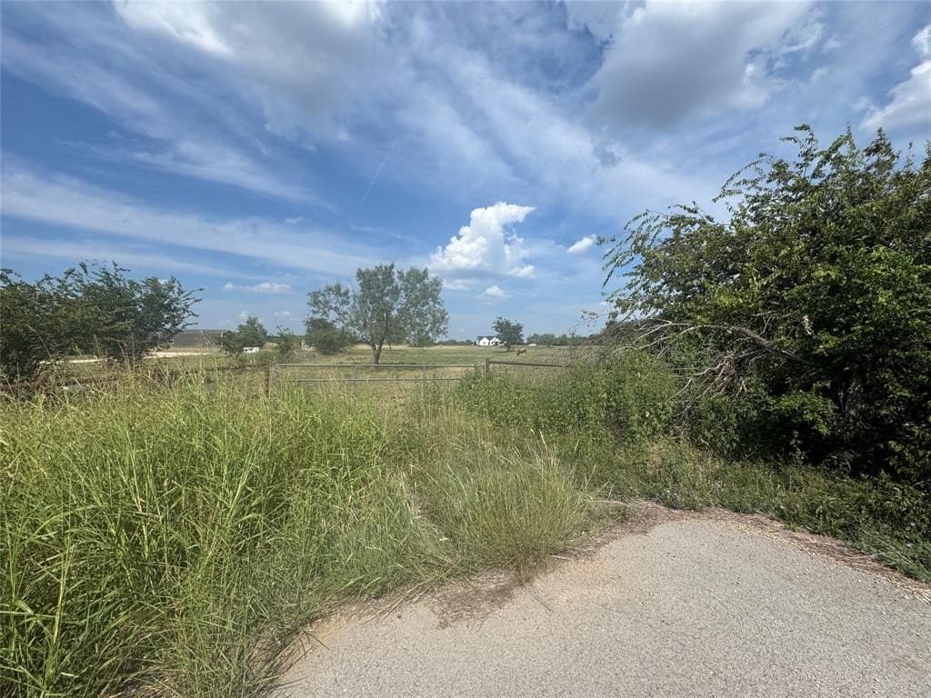 5 acres in McLennan County