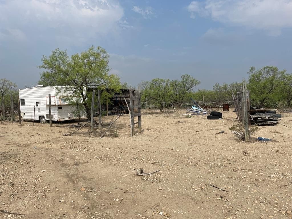 25.14 acres in Maverick County