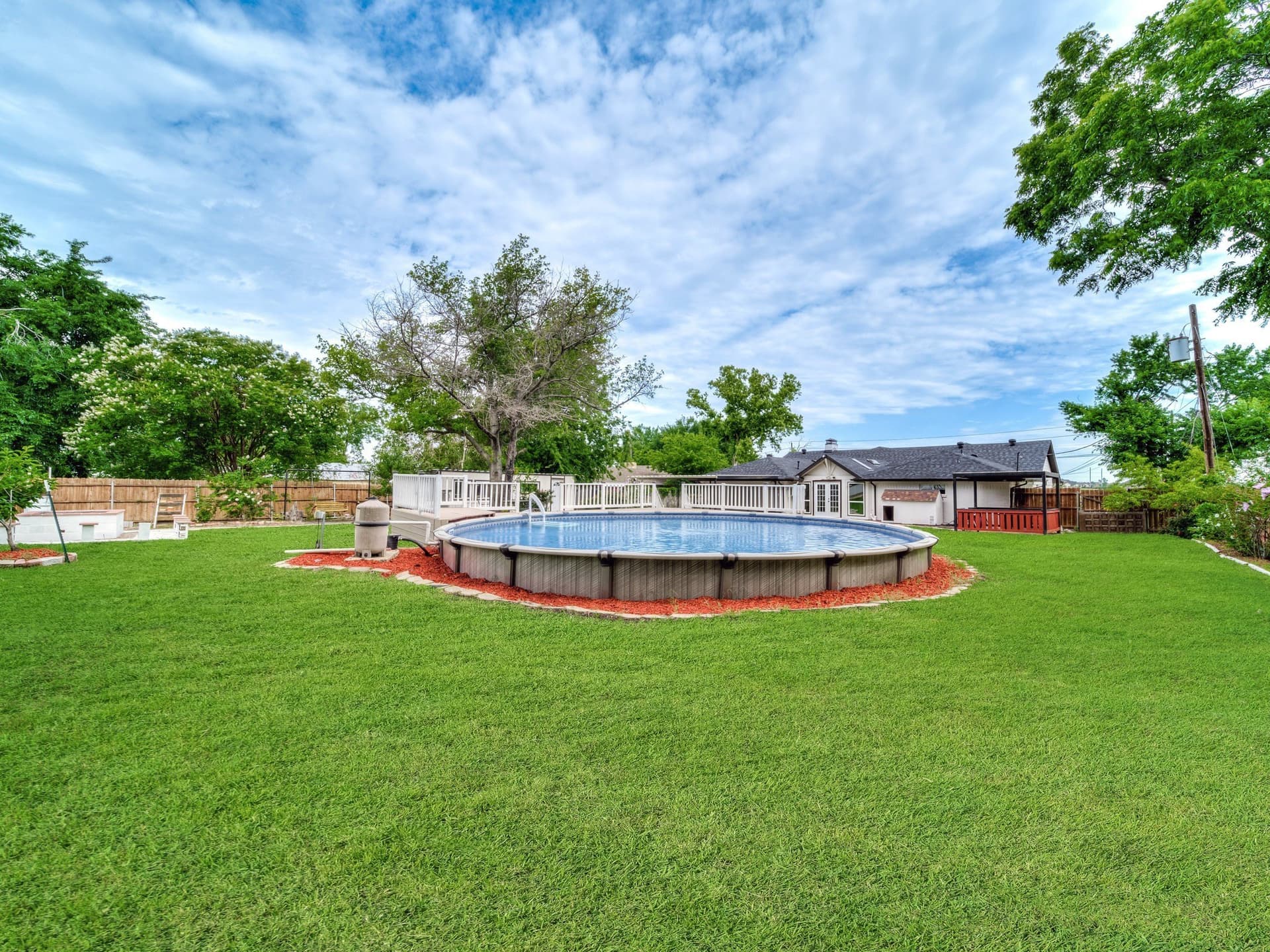 1.85 acres in Dallas County featured view