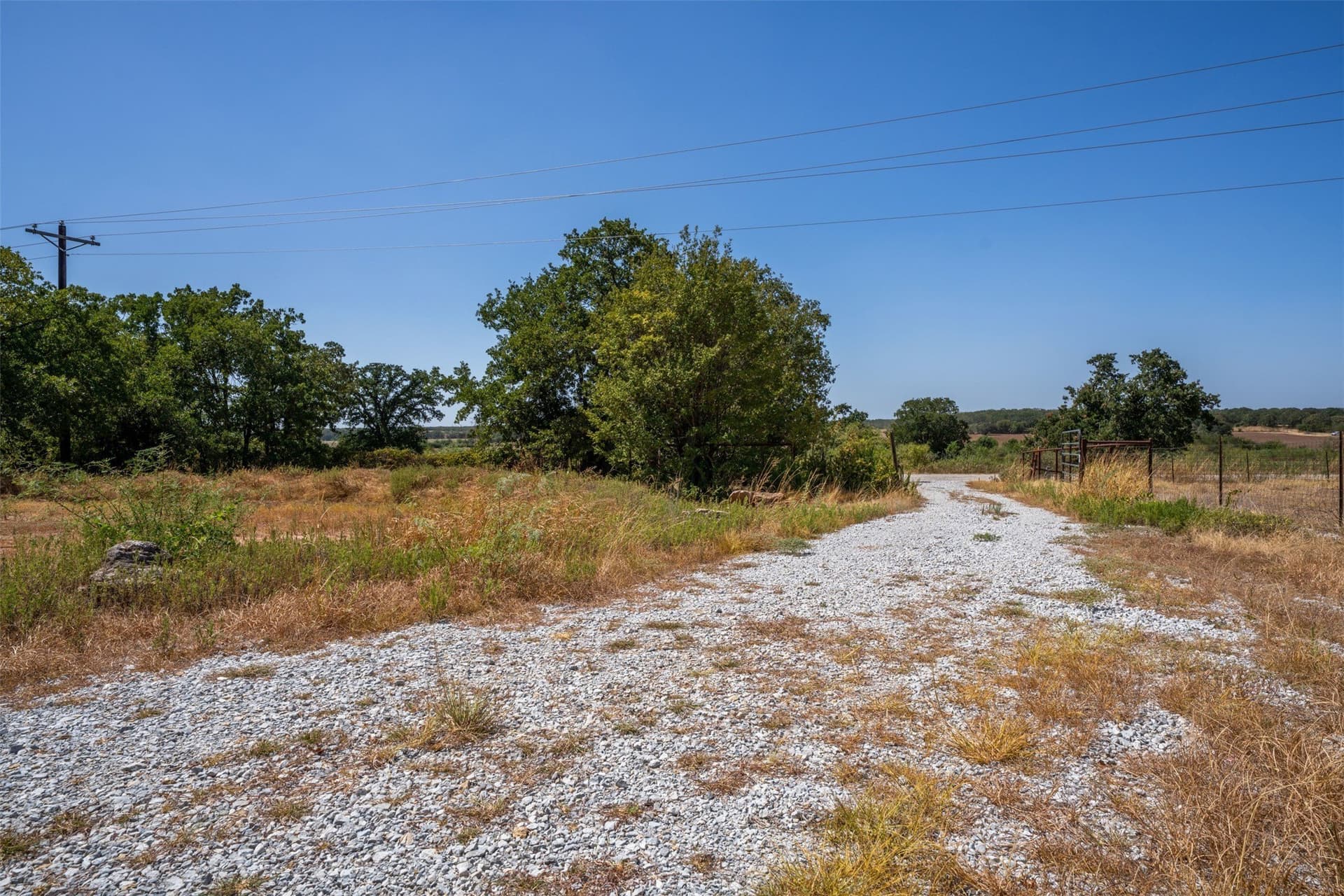 18.55 acres in Wise County - photo 2