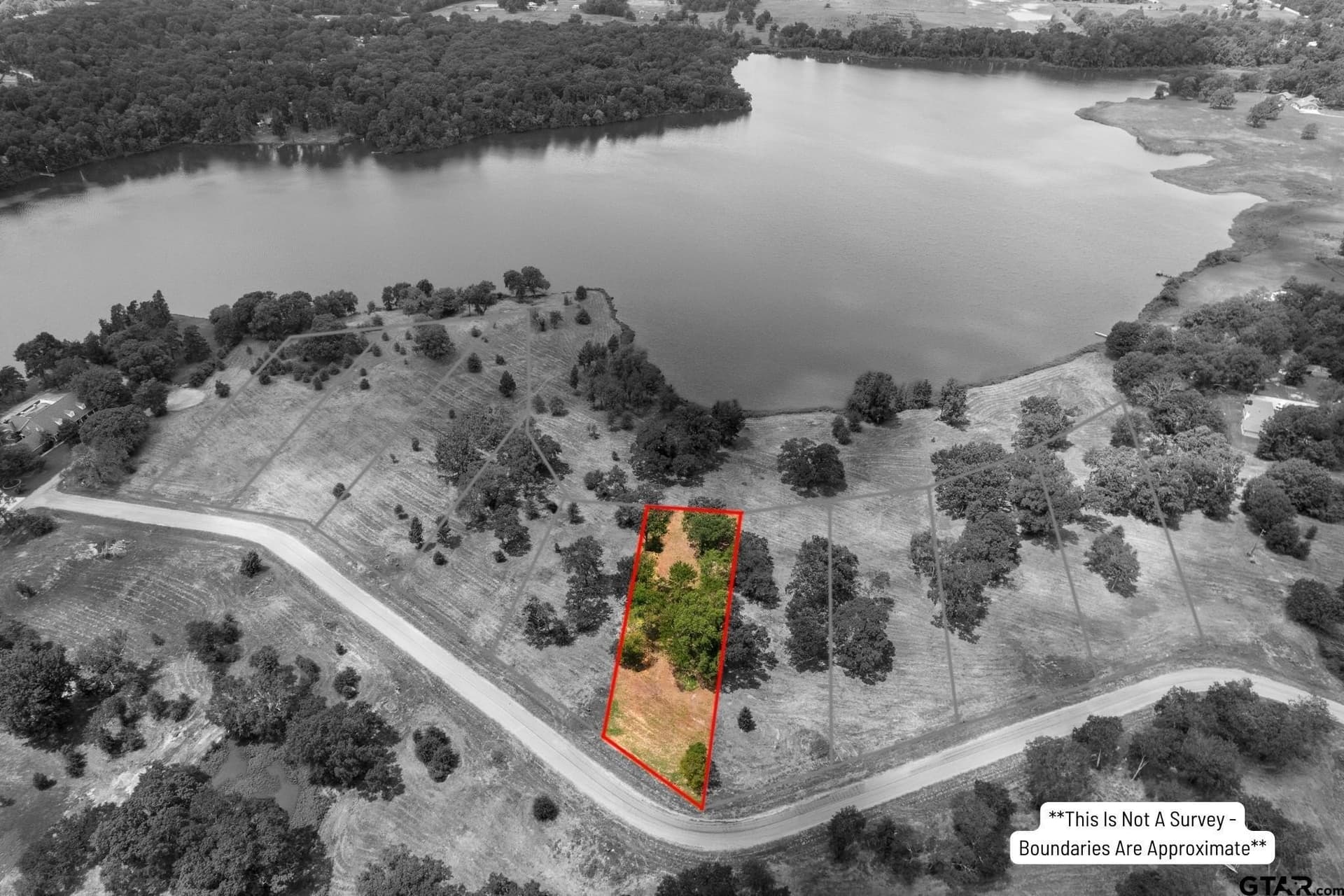 1 acres in Titus County - photo 4