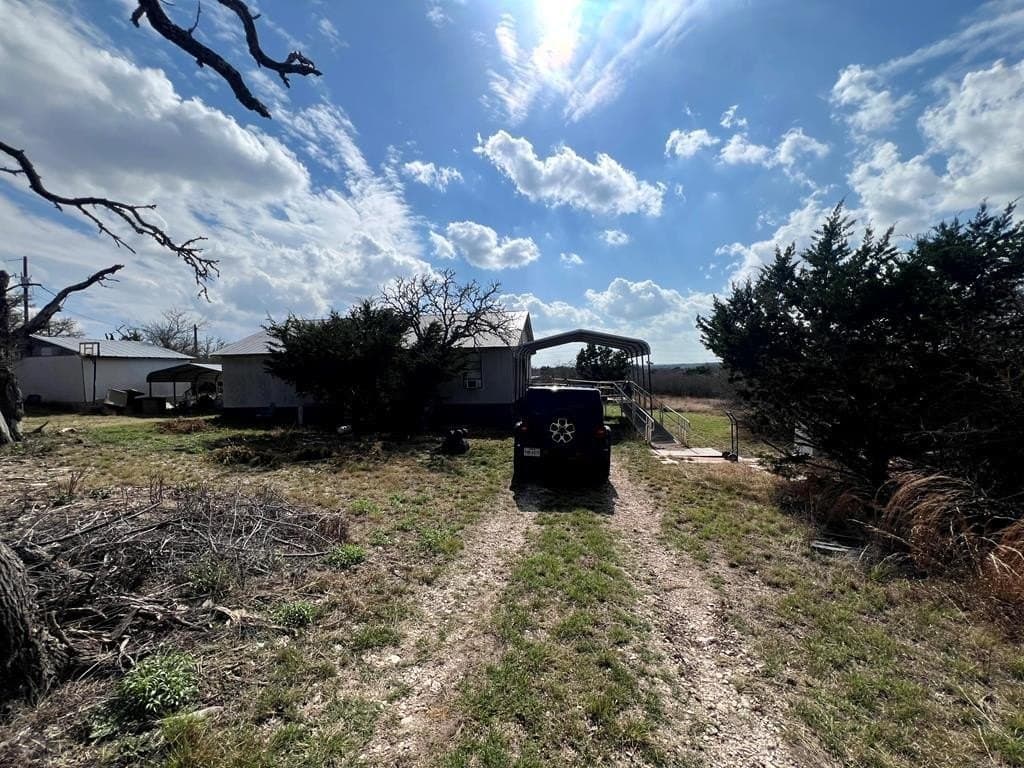 10 acres in Kerr County gallery image 2