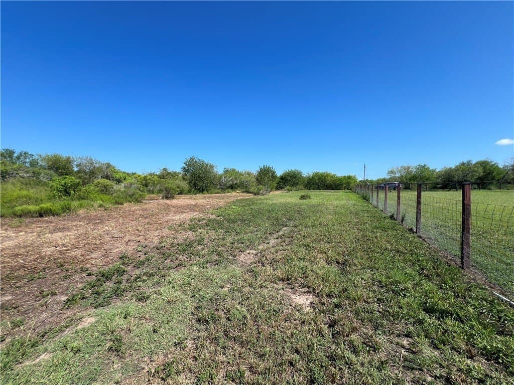 1.5 acres in San Patricio County featured view
