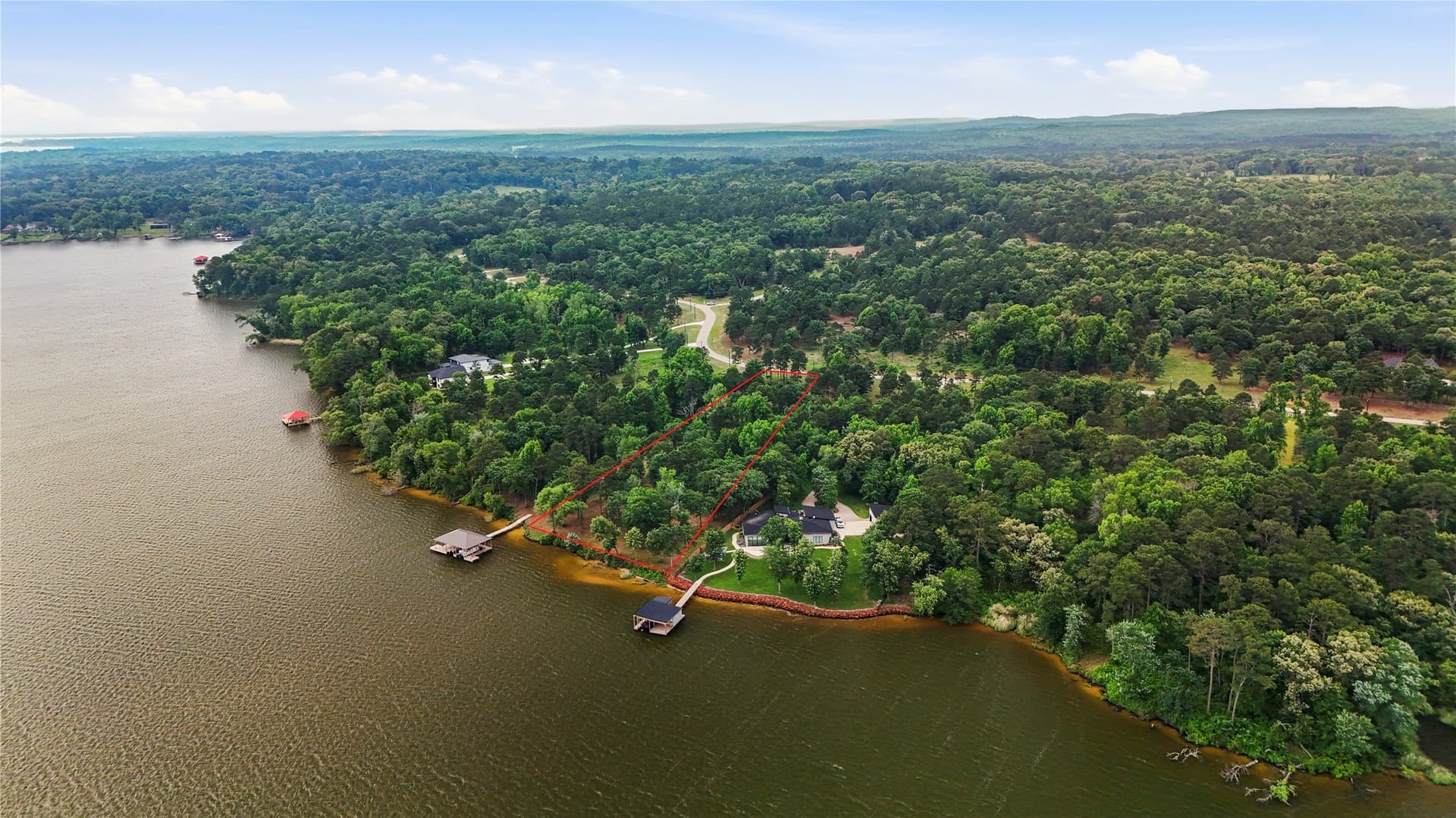 1.56 acres in Henderson County gallery image 3