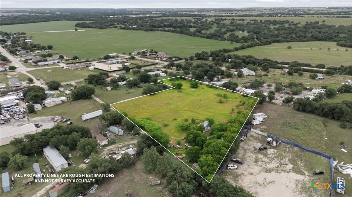 2.4 acres in Williamson County gallery image 3
