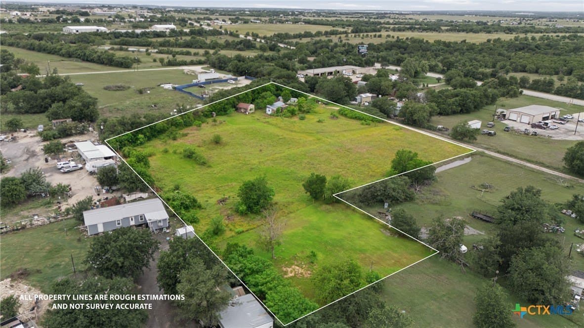 2.4 acres in Williamson County