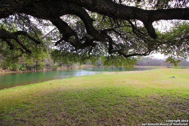 0.21 acres in Comal County - photo 6