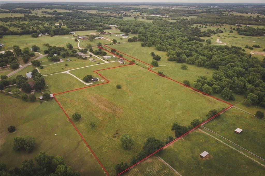 11.8 acres in Cooke County gallery image 3