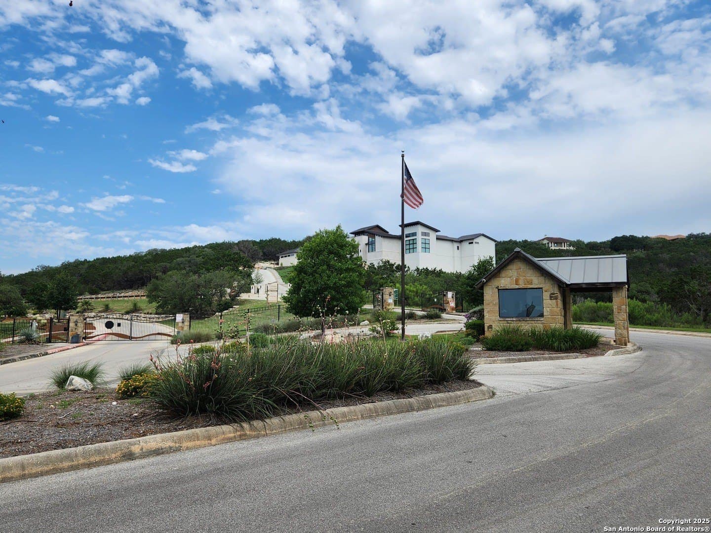 0.57 acres in Bexar County - photo 6
