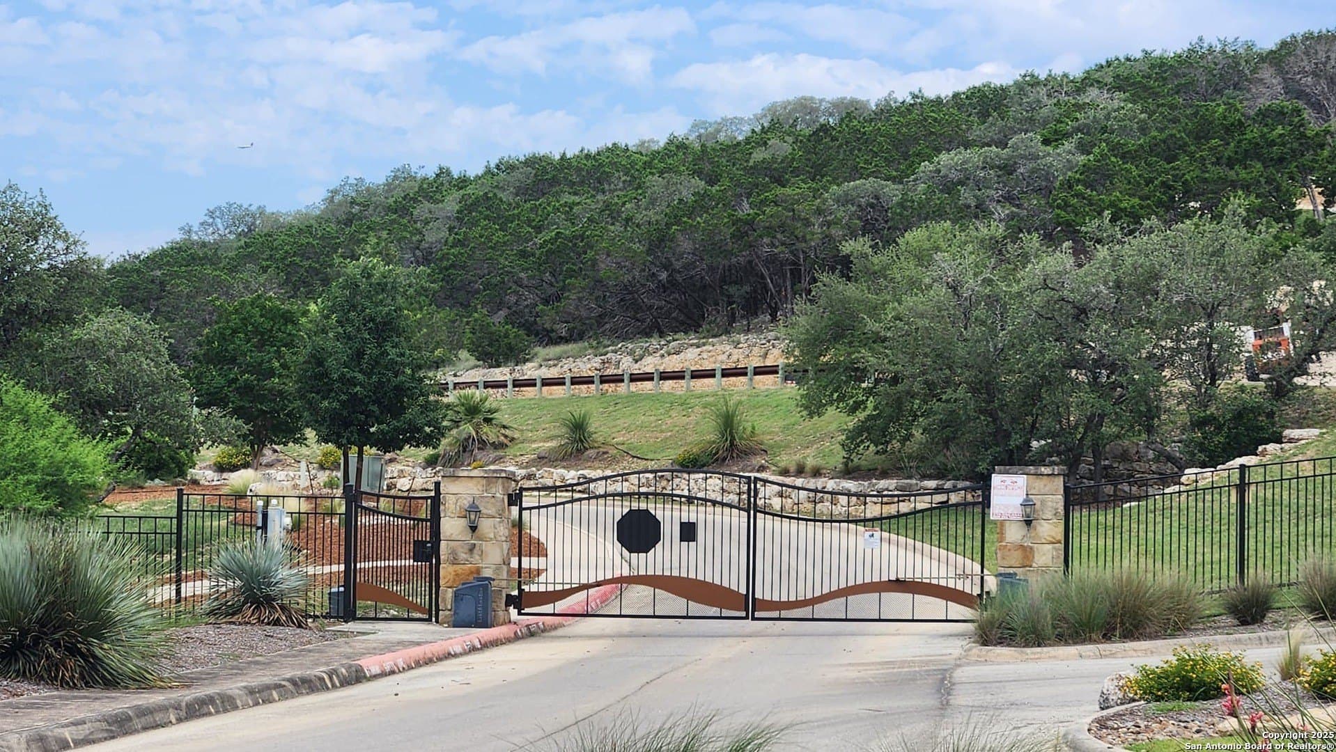0.57 acres in Bexar County - photo 2