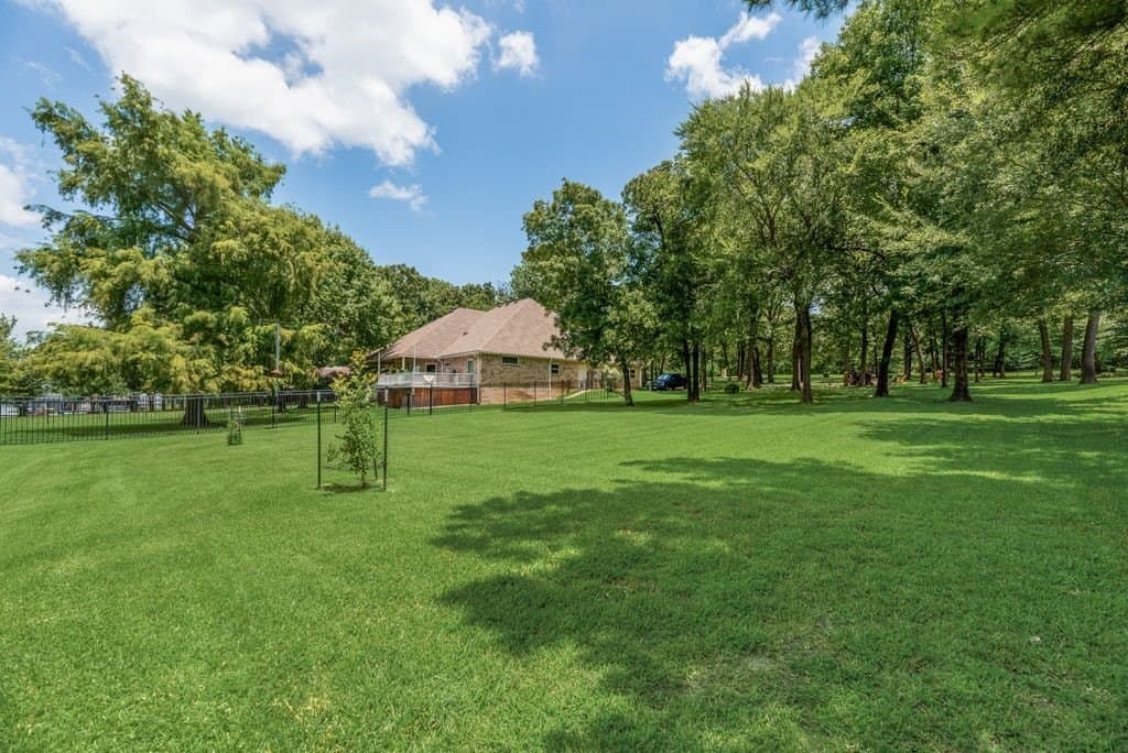0.57 acres in Freestone County - photo 10