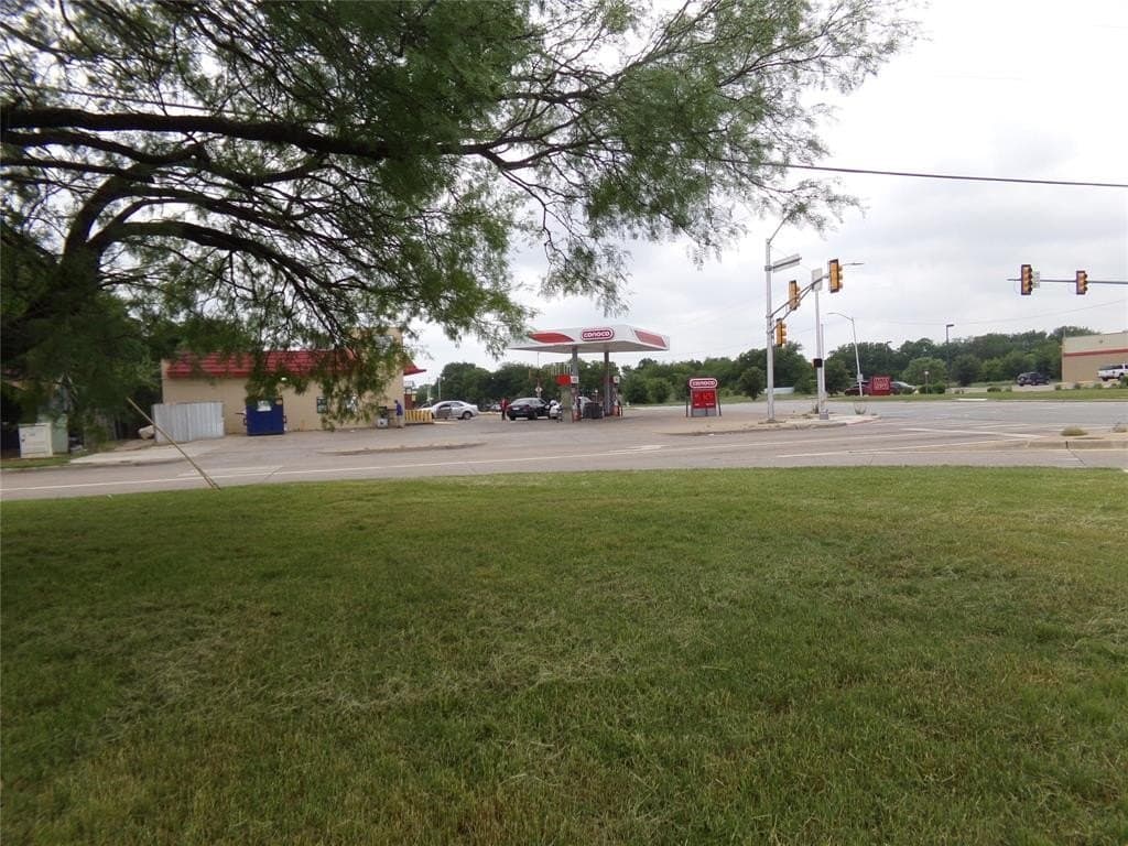 2.98 acres in Tarrant County gallery image 3