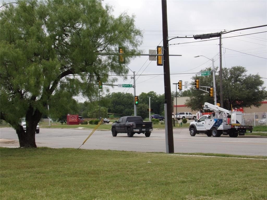 2.98 acres in Tarrant County featured view