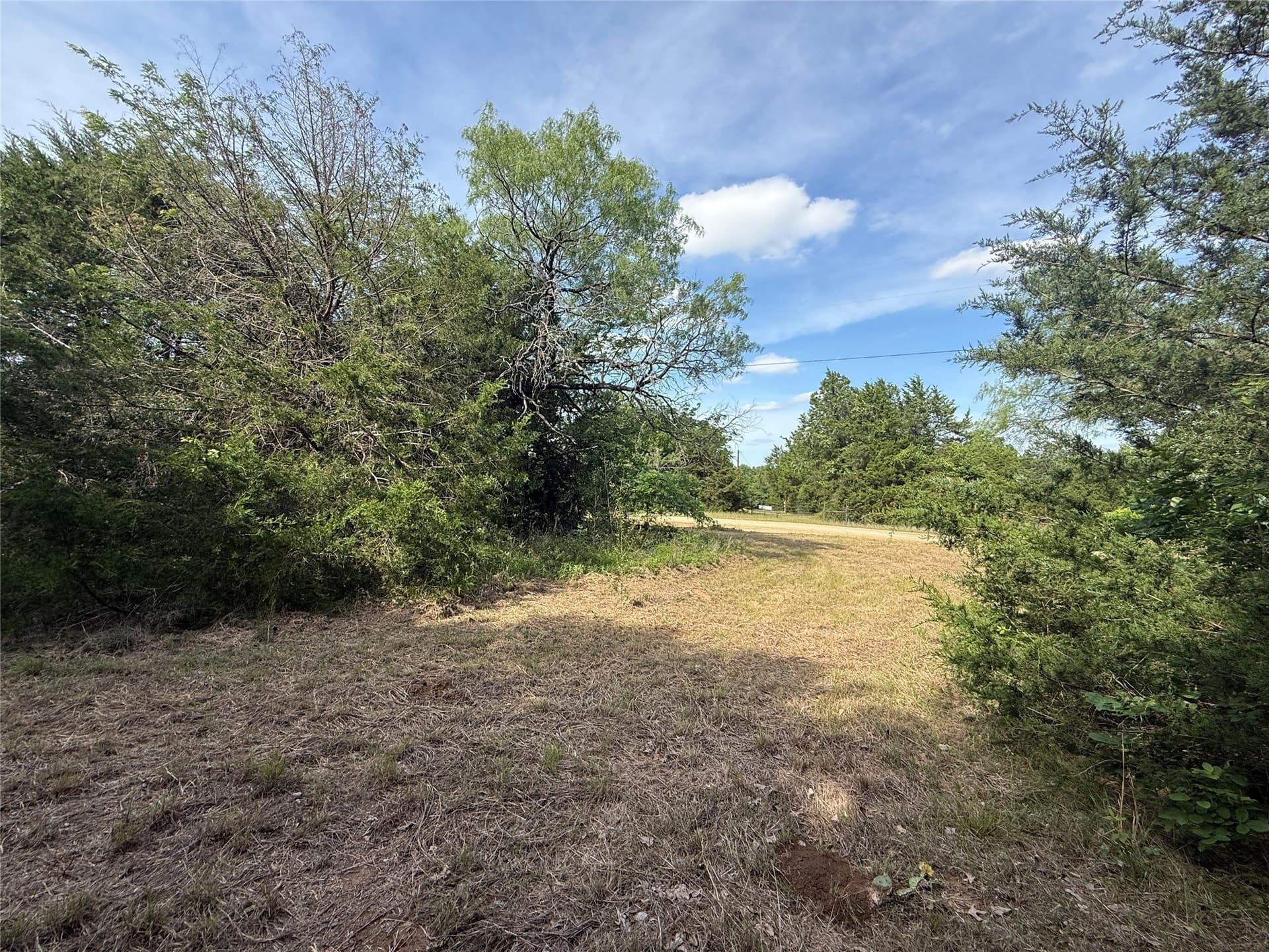 1.57 acres in Navarro County - photo 8