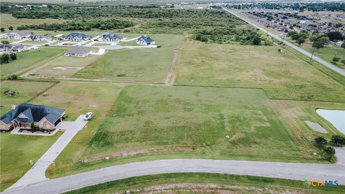 1.01 acres in Victoria County - photo 3