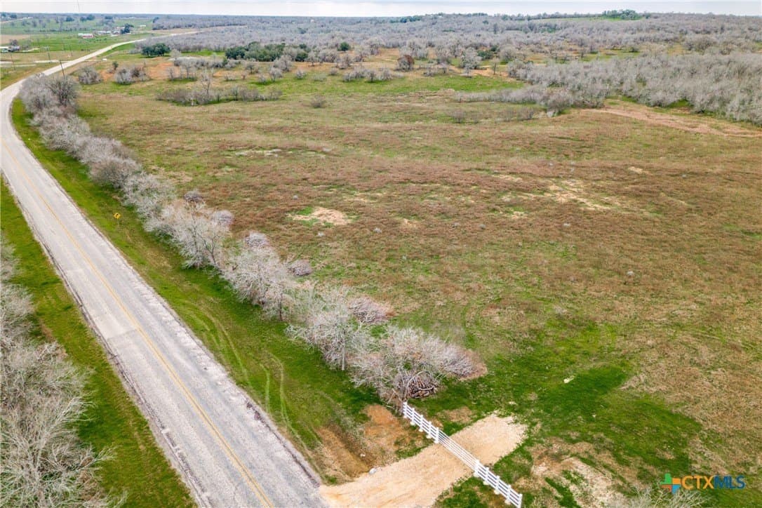 18.46 acres in Gonzales County featured view