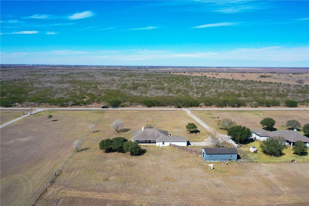 63,946 acres in Nueces County - photo 30