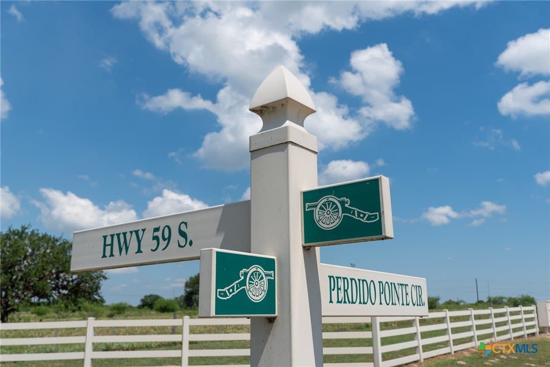 1.29 acres in Goliad County - photo 13