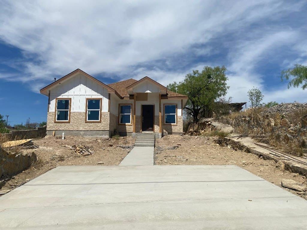 14,000 acres in Maverick County gallery image 2