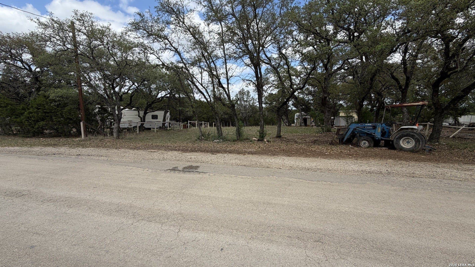 0.18 acres in Bandera County gallery image 2