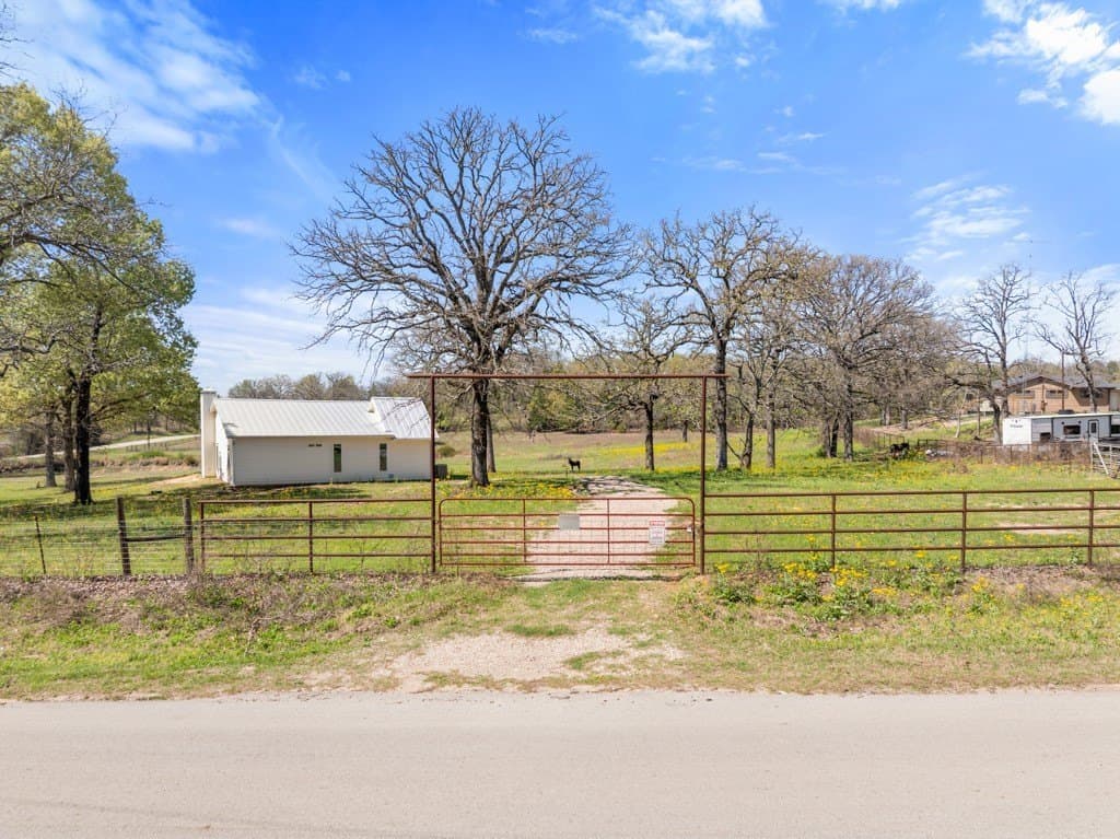 10.98 acres in Smith County - photo 35