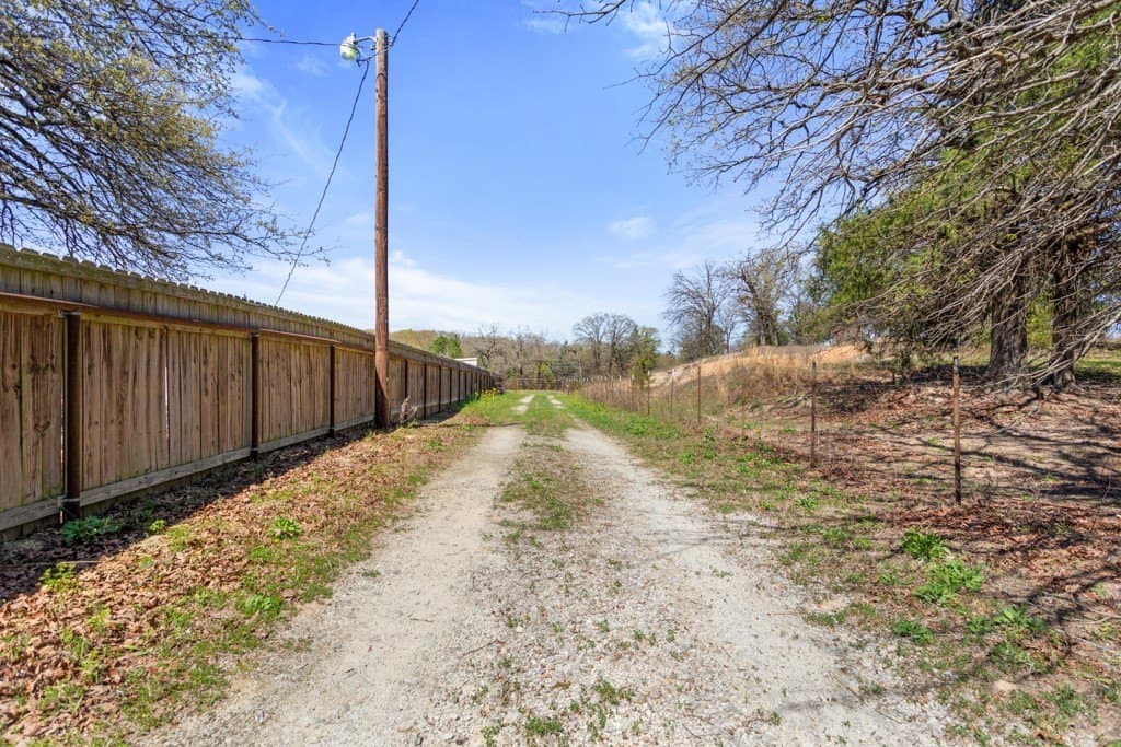 10.98 acres in Smith County - photo 33
