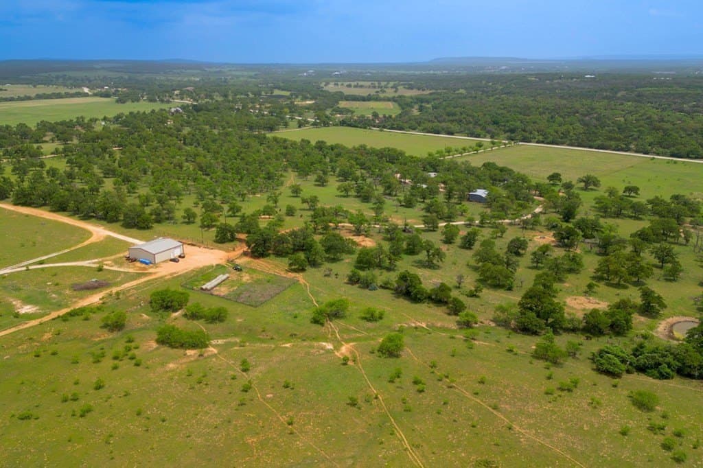 248.61 acres in Gillespie County - photo 9