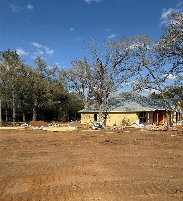 1 acres in Robertson County gallery image 2