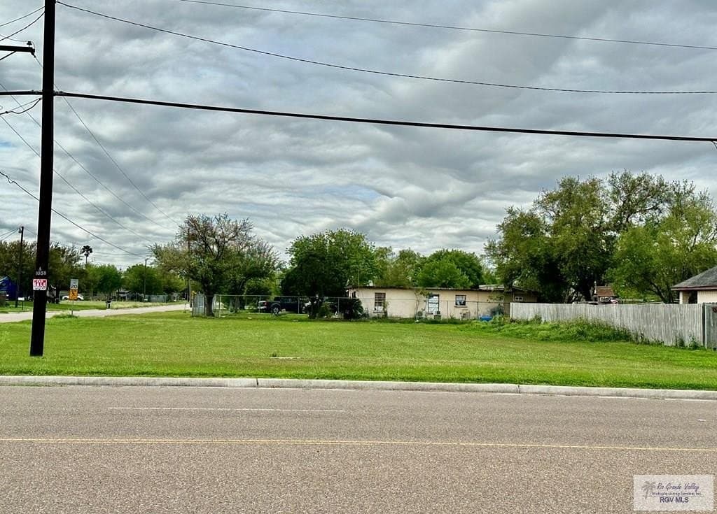 0.33 acres in CAMERON County gallery image 2