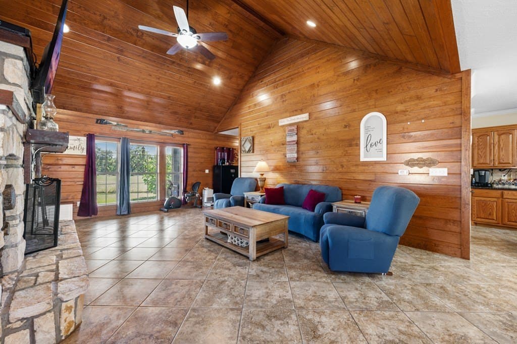 11 acres in Texas County gallery image 4