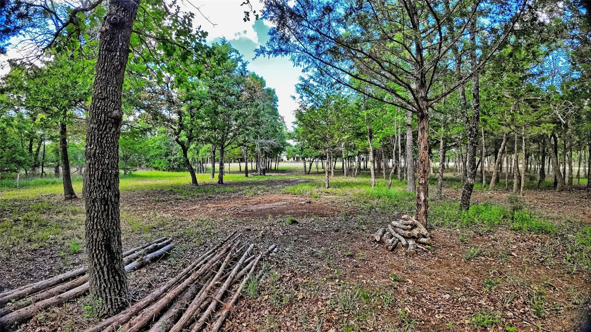 2.01 acres in Montague County