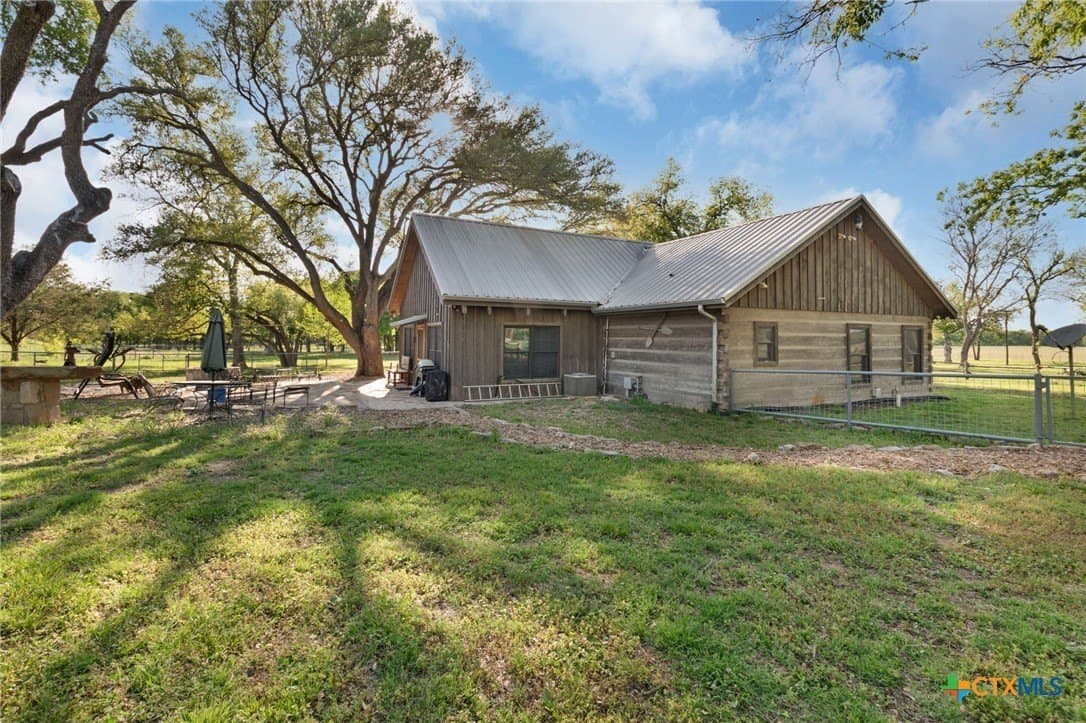 92 acres in Lampasas County featured view