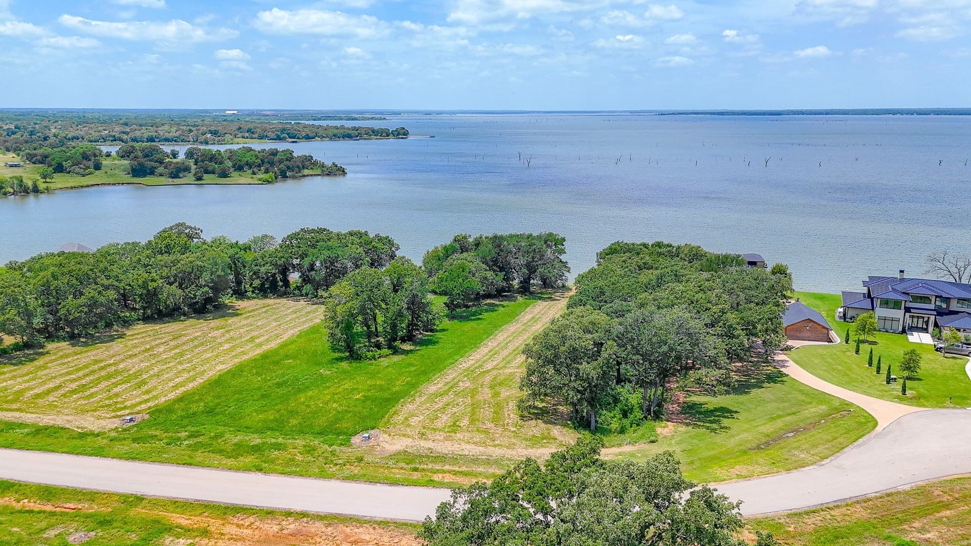 1.01 acres in Navarro County - photo 10