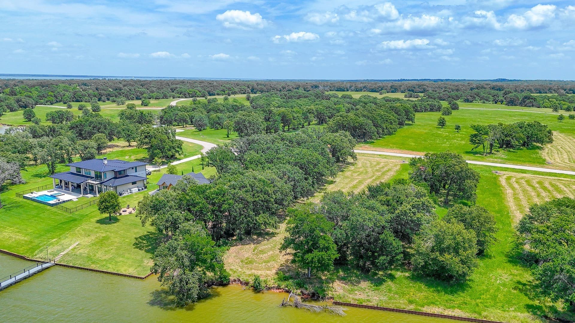 1.01 acres in Navarro County - photo 18