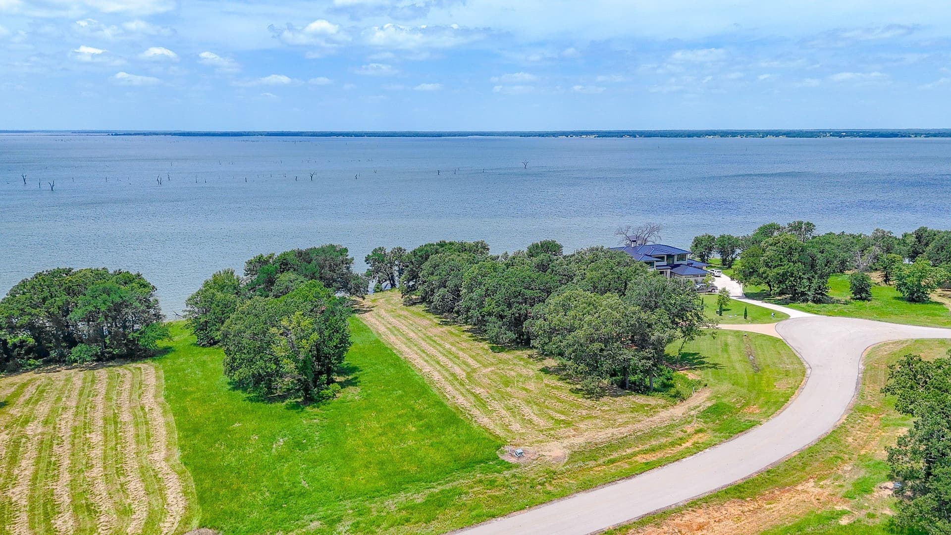 1.01 acres in Navarro County - photo 24