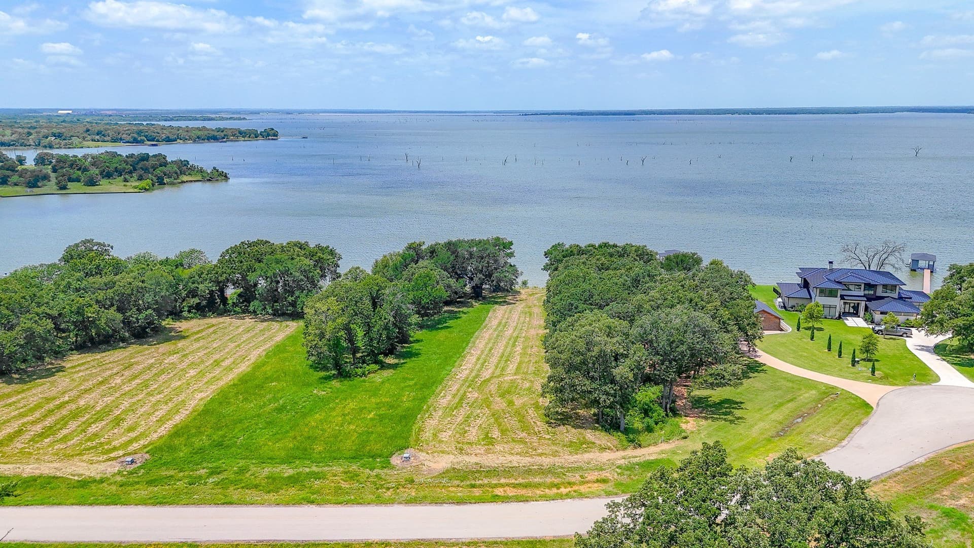 1.01 acres in Navarro County - photo 9