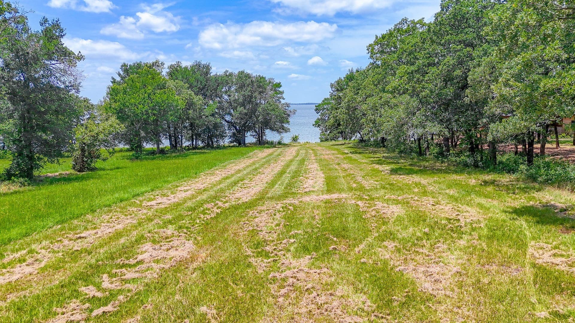 1.01 acres in Navarro County - photo 31
