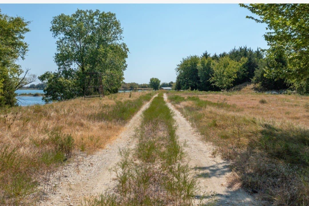 142.53 acres in Kaufman County - photo 25
