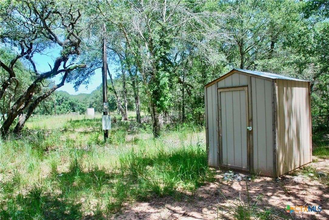 11.08 acres in Lavaca County gallery image 4