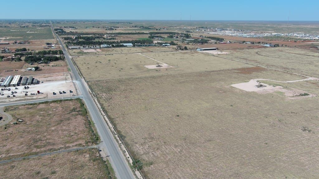 12.7 acres in Midland County gallery image 4