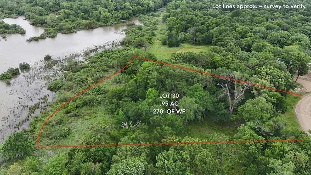 0.95 acres in Kaufman County