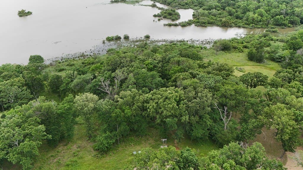 0.95 acres in Kaufman County gallery image 2