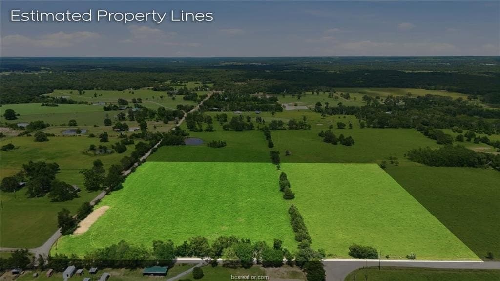12.81 acres in Robertson County