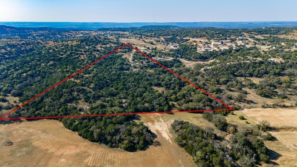 30 acres in Kerr County gallery image 2