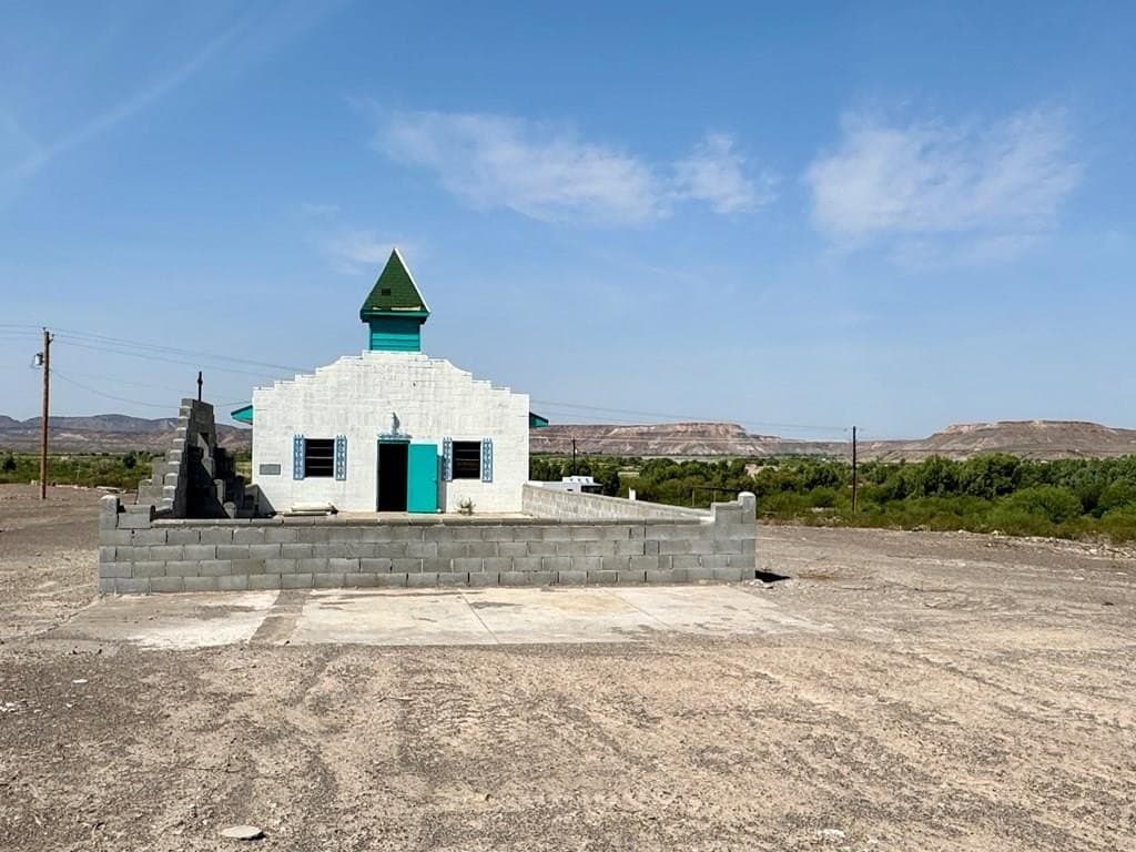 10 acres in Presidio County