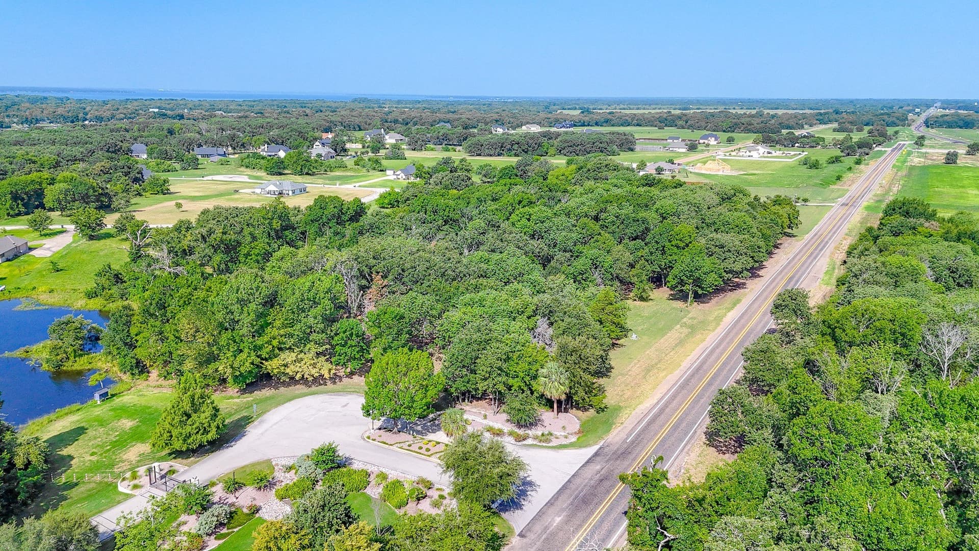 1.06 acres in Navarro County - photo 25