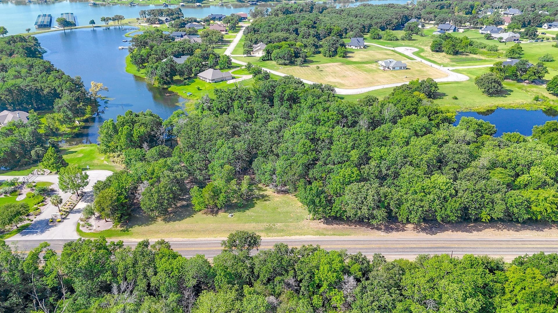 1.06 acres in Navarro County - photo 15