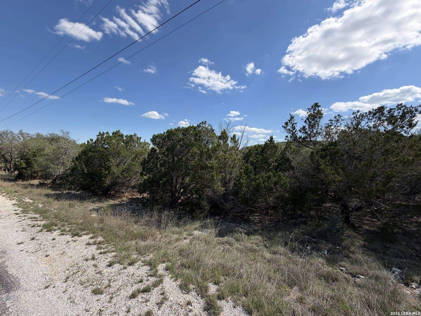 1.37 acres in Bandera County gallery image 4